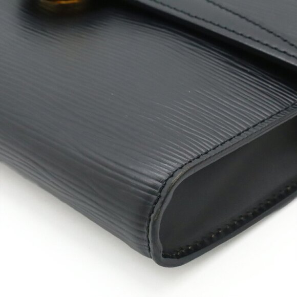 LOUIS VUITTON Black Shoulder Bag - Picture 4 of 10